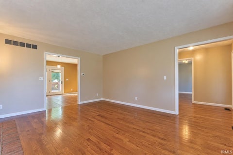 Tiny photo for 6951 Tonia Court, Evansville, IN 47710 (MLS # 202643815)