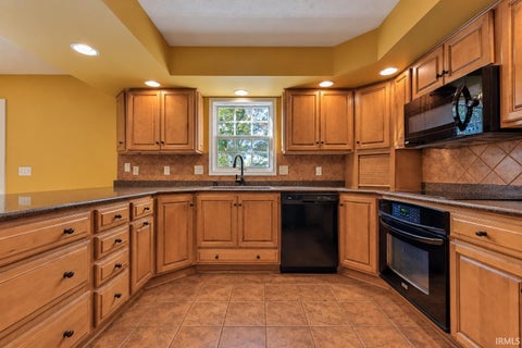 Tiny photo for 6951 Tonia Court, Evansville, IN 47710 (MLS # 202643815)