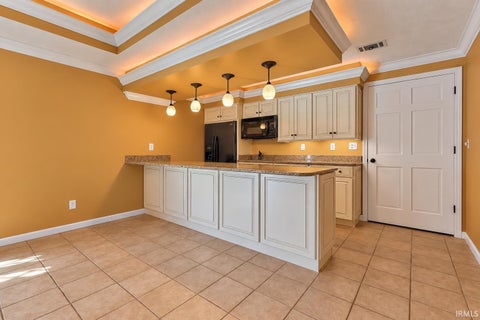 Tiny photo for 6951 Tonia Court, Evansville, IN 47710 (MLS # 202643815)