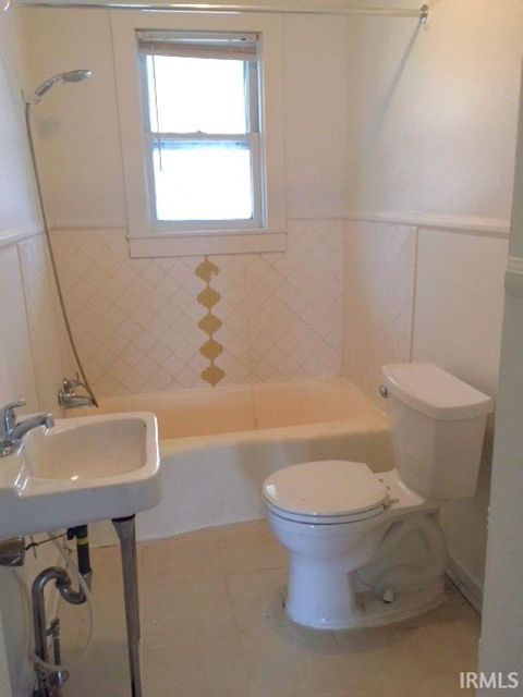 Tiny photo for 711 N Indiana Avenue, Kokomo, IN 46901 (MLS # 202602371)