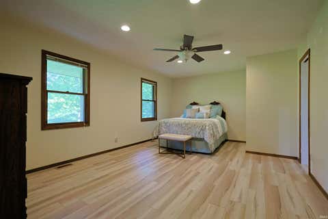 Tiny photo for 2823 Avoca Eureka Road, Bedford, IN 47421 (MLS # 202625424)