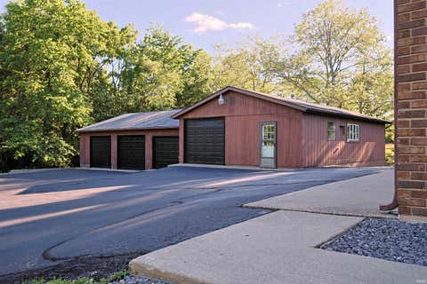 Tiny photo for 2823 Avoca Eureka Road, Bedford, IN 47421 (MLS # 202625424)