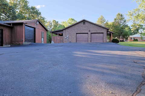 Tiny photo for 2823 Avoca Eureka Road, Bedford, IN 47421 (MLS # 202625424)