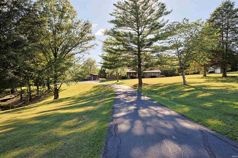 Tiny photo for 2823 Avoca Eureka Road, Bedford, IN 47421 (MLS # 202625424)
