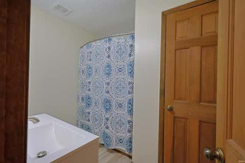Tiny photo for 2823 Avoca Eureka Road, Bedford, IN 47421 (MLS # 202625424)