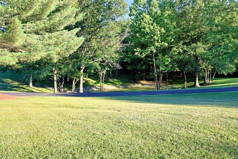 Tiny photo for 2823 Avoca Eureka Road, Bedford, IN 47421 (MLS # 202625424)