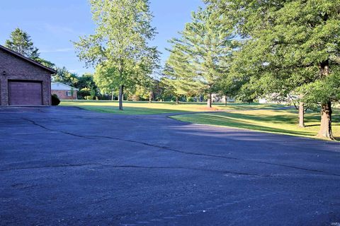 Tiny photo for 2823 Avoca Eureka Road, Bedford, IN 47421 (MLS # 202625424)