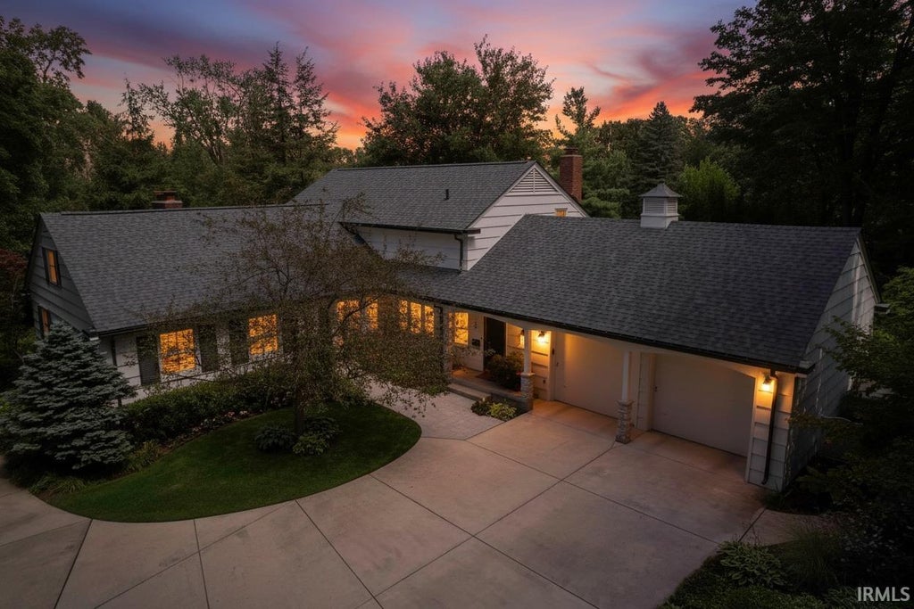 Photo of 1326 Garland Road, South Bend, IN 46614 (MLS # 202637211)