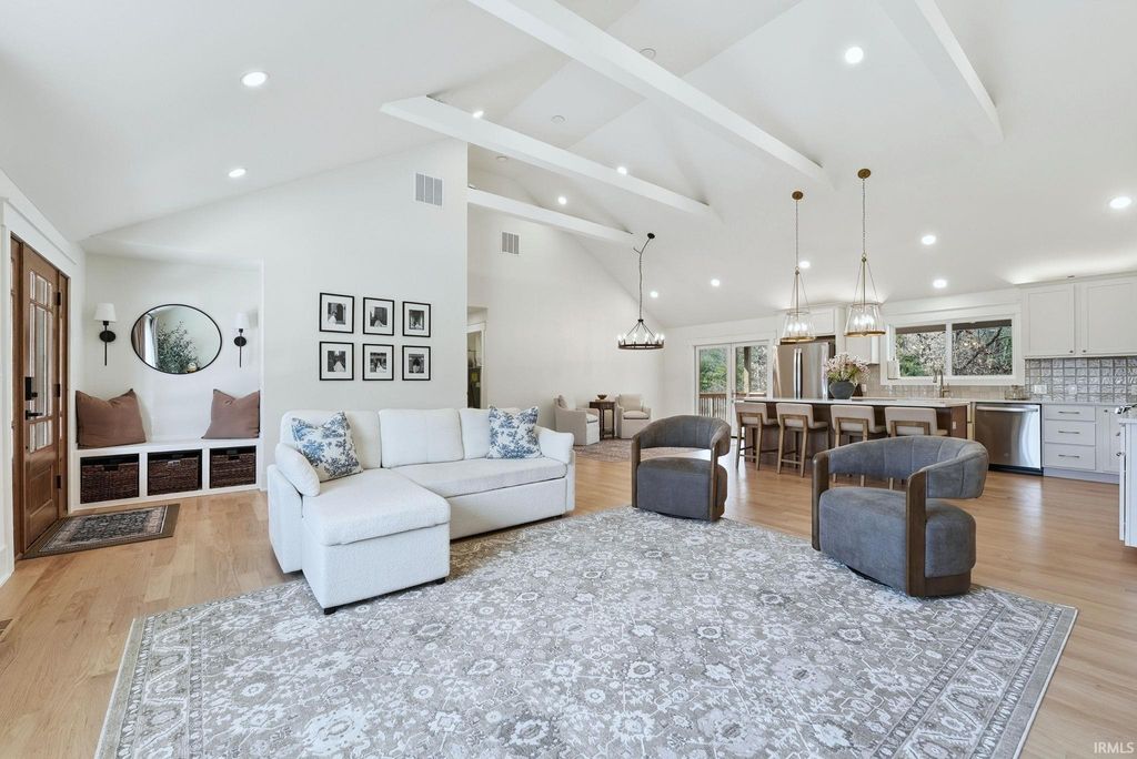 Photo of 0383 N State Rd 23 Road, Knox, IN 46534 (MLS # 202610331)