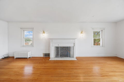 Tiny photo for 103 E Walnut Street, Chalmers, IN 47929 (MLS # 202640210)
