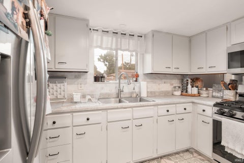 Tiny photo for 2200 Vinton Street, Lafayette, IN 47904 (MLS # 202639186)
