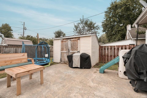Tiny photo for 2200 Vinton Street, Lafayette, IN 47904 (MLS # 202639186)