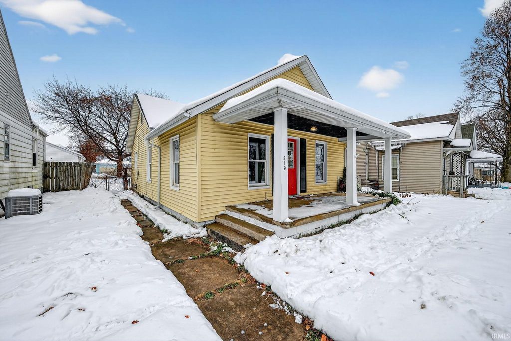 Photo of 815 S 26th Street, South Bend, IN 46615 (MLS # 202548658)
