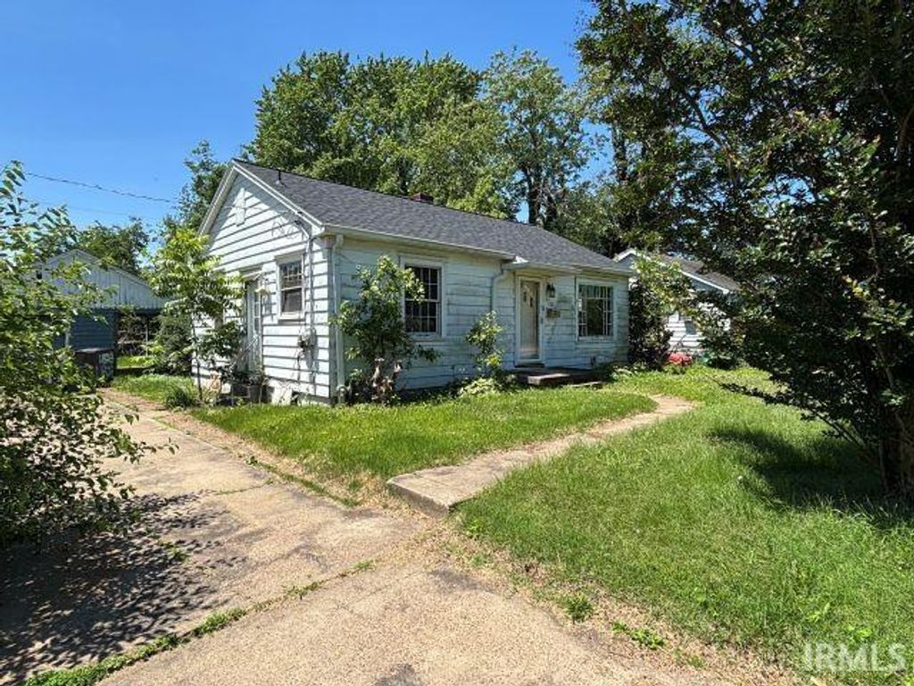 Photo of 1823 Covert Avenue, Evansville, IN 47714 (MLS # 202621207)