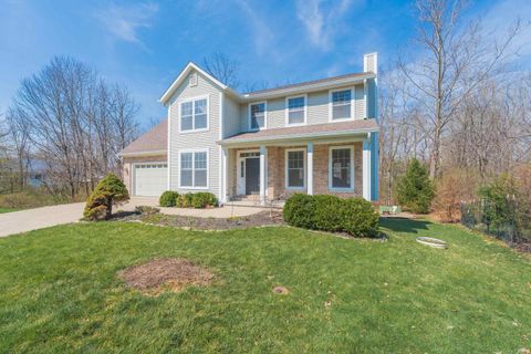 Photo of 4241 E Cardigan Court, Bloomington, IN 47401 (MLS # 202609813)