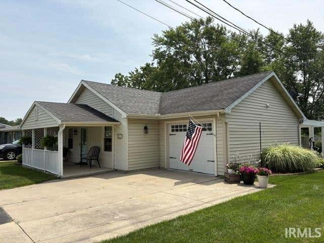 Photo of 2727 Sterling Street, Fort Wayne, IN 46808 (MLS # 202629380)