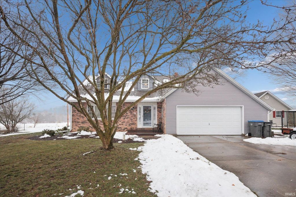 Photo of 58319 Jefferson View Drive, Goshen, IN 46526 (MLS # 202549178)
