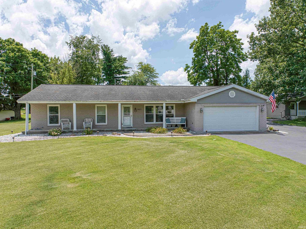 Photo of 1477 W Sunset Drive, Boonville, IN 47601 (MLS # 202628798)