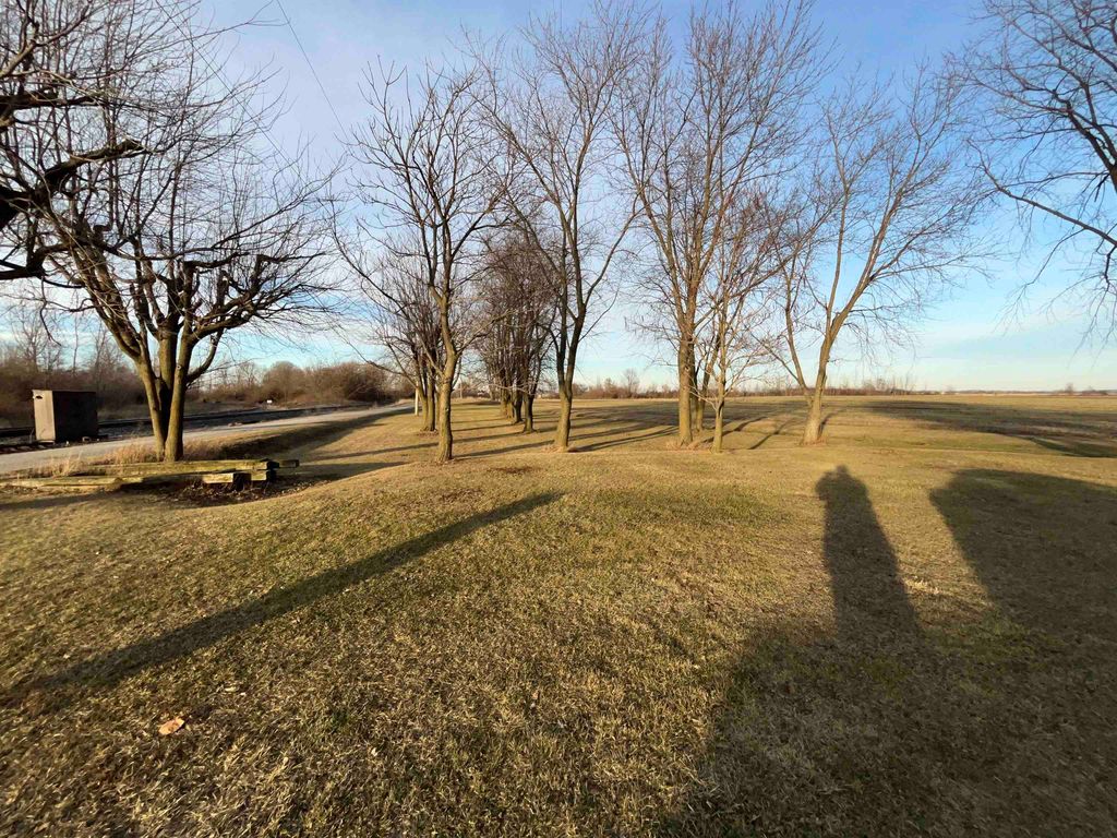 Photo of 331 E 950 N Road, North Manchester, IN 46962 (MLS # 202601450)