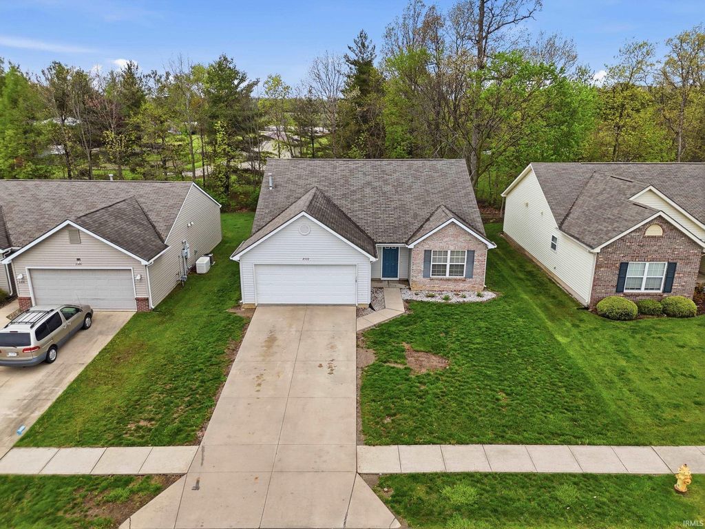 Photo of 2533 Painted Desert Run, Fort Wayne, IN 46808 (MLS # 202618863)