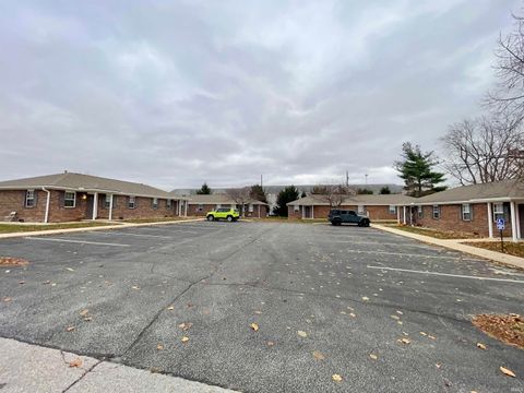 Tiny photo for 1320 S ELIZABETH Street, Kokomo, IN 46902 (MLS # 202547810)