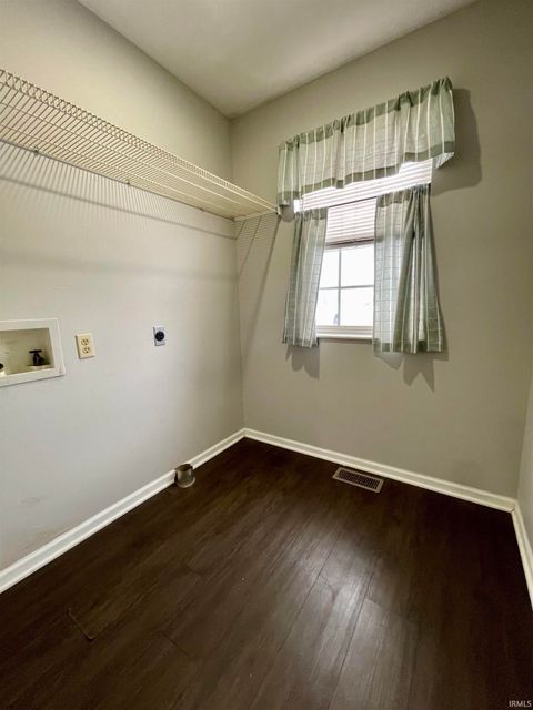 Tiny photo for 1320 S ELIZABETH Street, Kokomo, IN 46902 (MLS # 202547810)