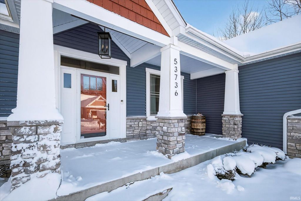 Photo of 53736 Terre Verde Hills Court, South Bend, IN 46628 (MLS # 202602387)