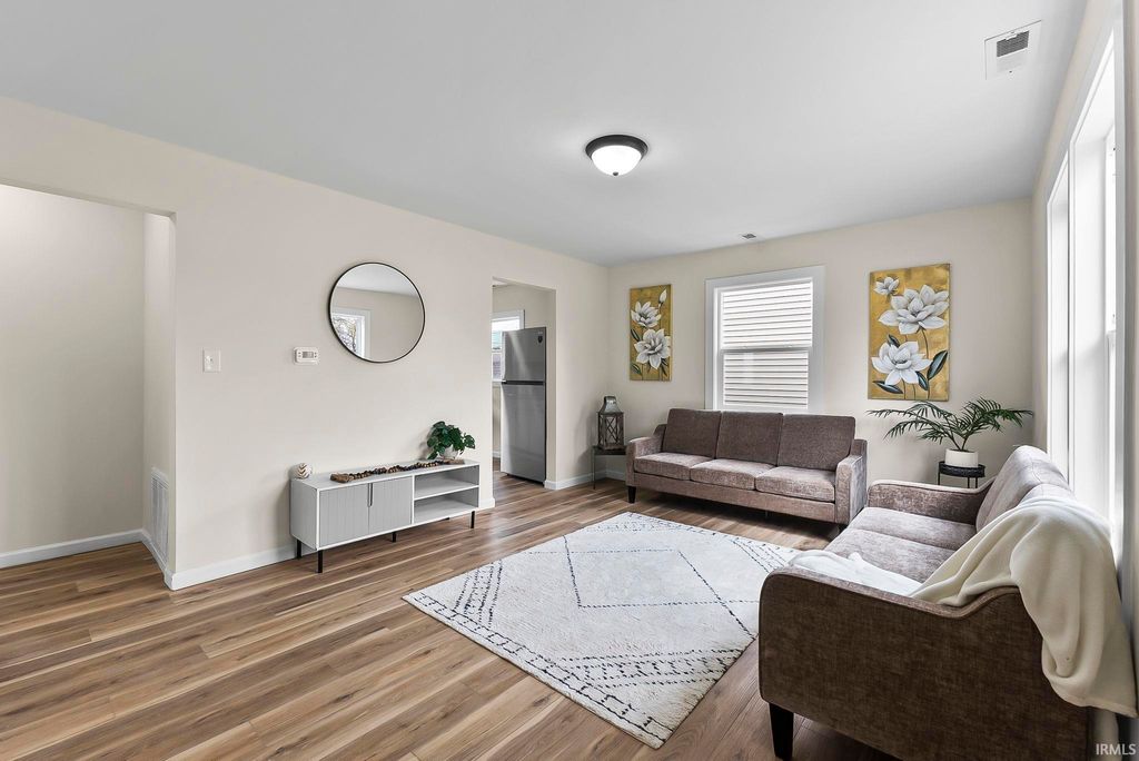 Photo of 3227 Rodgers Avenue, Fort Wayne, IN 46803 (MLS # 202608771)