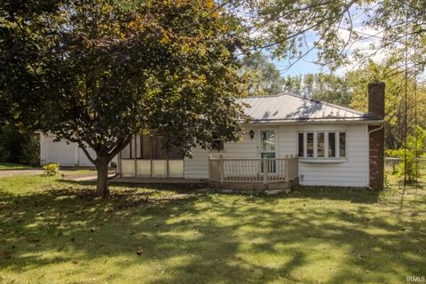 Photo of 19547 Lincoln Highway, Plymouth, IN 46563 (MLS # 202541718)