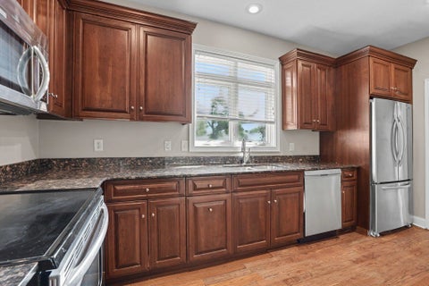 Tiny photo for 330 N Sunnyside Avenue, South Bend, IN 46617 (MLS # 202637909)