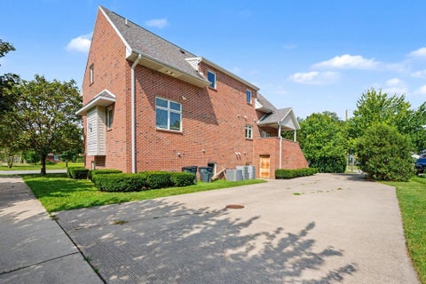 Tiny photo for 330 N Sunnyside Avenue, South Bend, IN 46617 (MLS # 202637909)