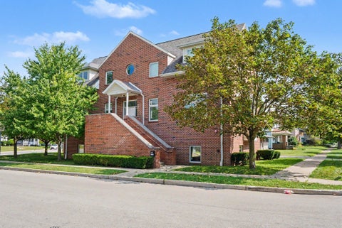 Tiny photo for 330 N Sunnyside Avenue, South Bend, IN 46617 (MLS # 202637909)