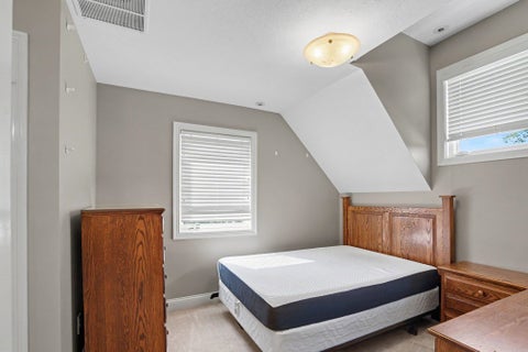 Tiny photo for 330 N Sunnyside Avenue, South Bend, IN 46617 (MLS # 202637909)
