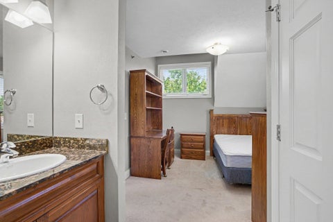 Tiny photo for 330 N Sunnyside Avenue, South Bend, IN 46617 (MLS # 202637909)