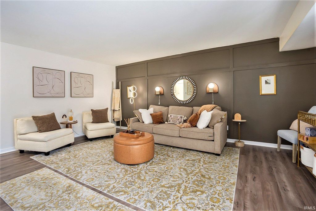 Photo of 2500 Topsfield Road #904, South Bend, IN 46614 (MLS # 202536310)