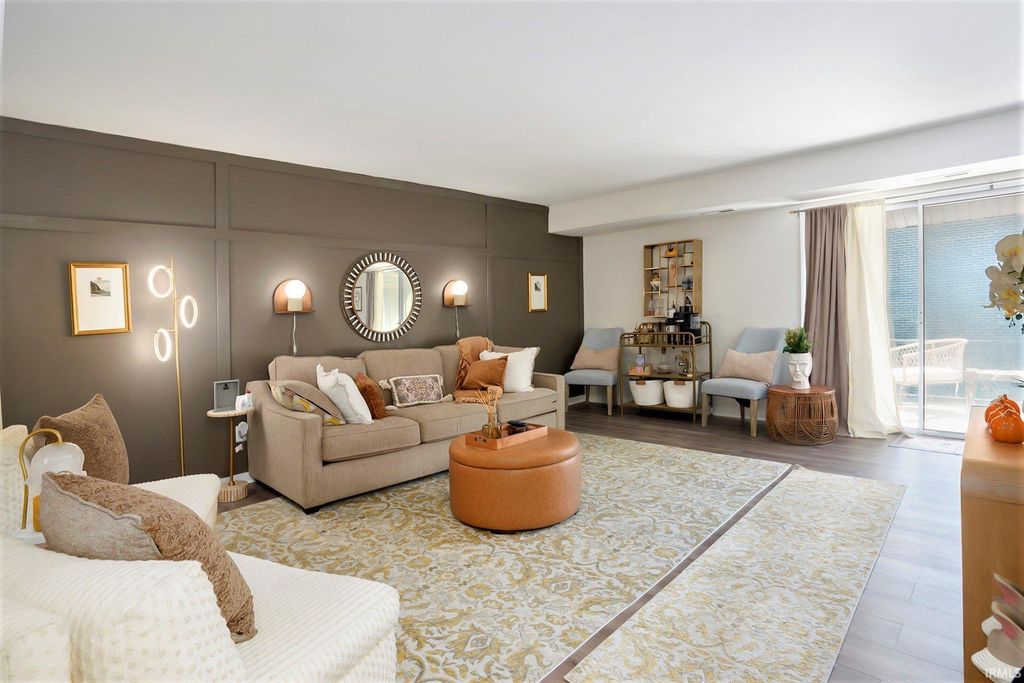 Photo of 2500 Topsfield Road #904, South Bend, IN 46614 (MLS # 202536310)