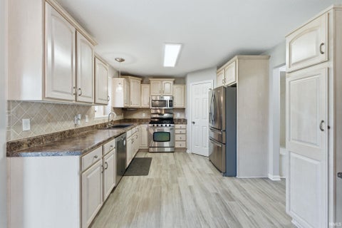 Tiny photo for 3018 Weatherstone Court, Fort Wayne, IN 46814 (MLS # 202623244)
