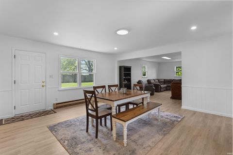Tiny photo for 251 N 1100 E Road, Greentown, IN 46936 (MLS # 202610554)