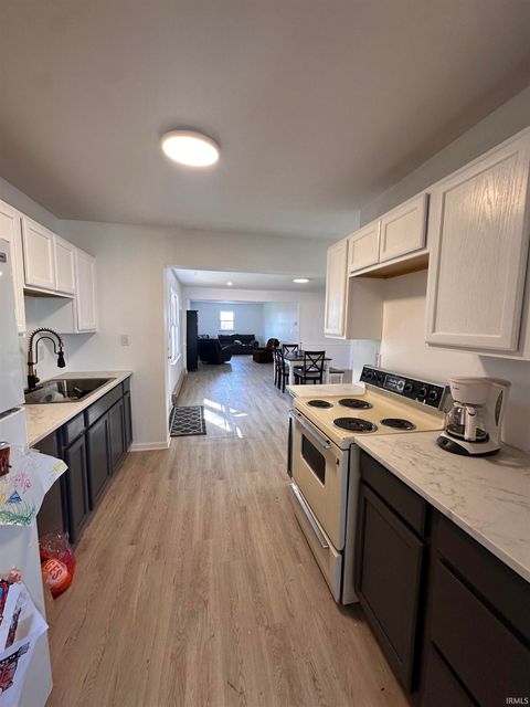 Tiny photo for 251 N 1100 E Road, Greentown, IN 46936 (MLS # 202610554)