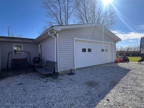 Tiny photo for 251 N 1100 E Road, Greentown, IN 46936 (MLS # 202610554)
