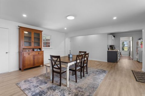 Tiny photo for 251 N 1100 E Road, Greentown, IN 46936 (MLS # 202610554)