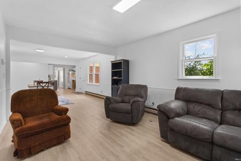 Tiny photo for 251 N 1100 E Road, Greentown, IN 46936 (MLS # 202610554)