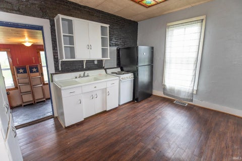 Tiny photo for 295 E Walnut Street, Macy, IN 46951 (MLS # 202630051)