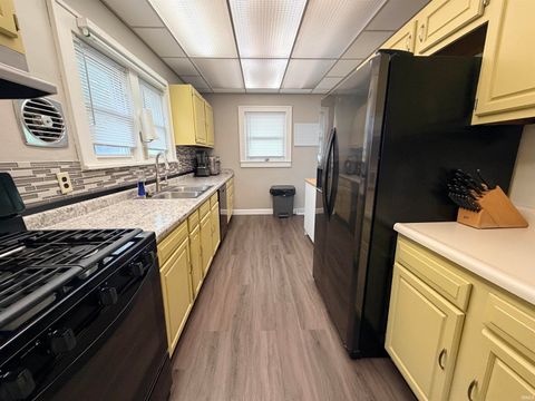 Tiny photo for 622 S 21st Street, Lafayette, IN 47905 (MLS # 202542919)