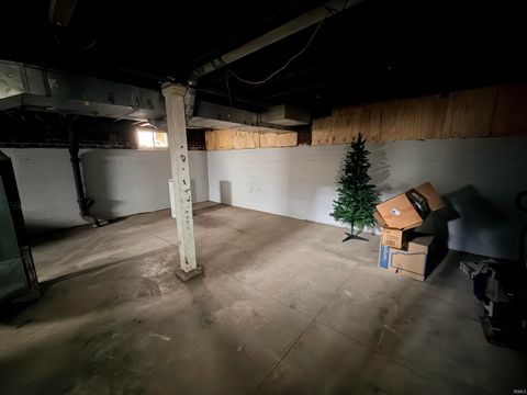 Tiny photo for 622 S 21st Street, Lafayette, IN 47905 (MLS # 202542919)