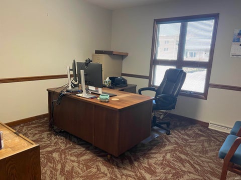 Tiny photo for 2111 Washington Avenue, Vincennes, IN 47591 (MLS # 202644913)