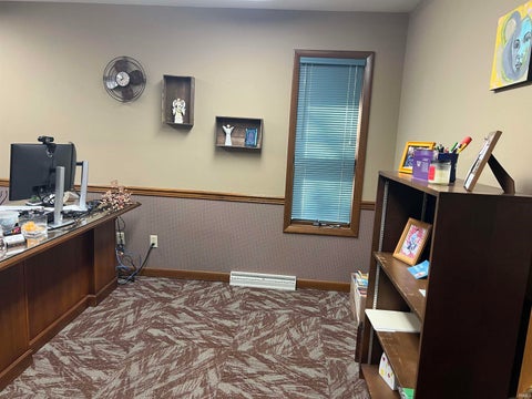 Tiny photo for 2111 Washington Avenue, Vincennes, IN 47591 (MLS # 202644913)