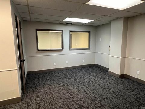 Tiny photo for 123 N Buckeye Street #Suite F, Kokomo, IN 46901 (MLS # 202613329)