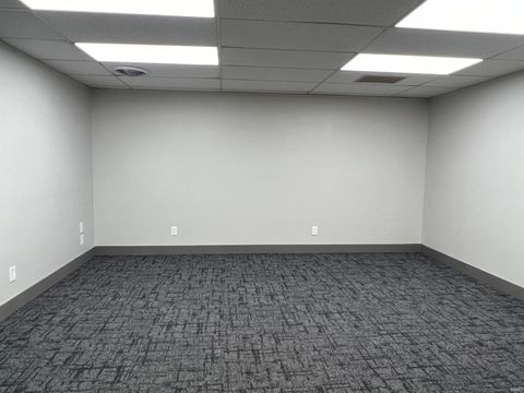 Tiny photo for 123 N Buckeye Street #Suite F, Kokomo, IN 46901 (MLS # 202613329)