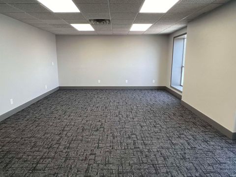 Tiny photo for 123 N Buckeye Street #Suite F, Kokomo, IN 46901 (MLS # 202613329)